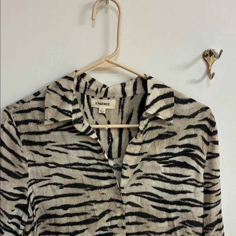 L'AGENCE Black and Cream Zebra Button-Down Shirt Sz SP
